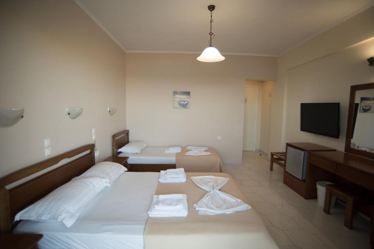 Oasis Hotel Perigiali Exterior photo